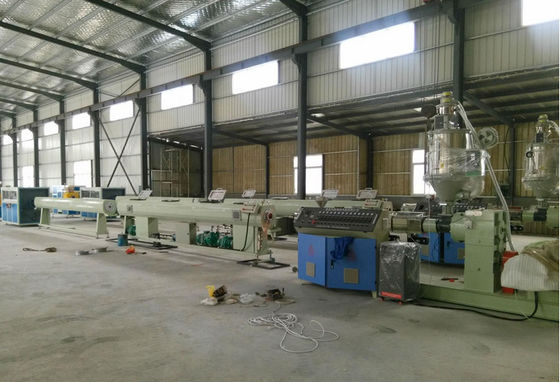 중국 판매 PE 플라스틱 관 생산 라인 단일 나사 압출기 PVC/PP/PE 관 밀어남 기계