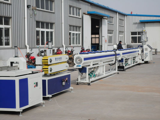 좋은 가격 380V 38Cr는 PE PPR 플라스틱 파이프 압출기 열저항성을 비틉니다 온라인으로