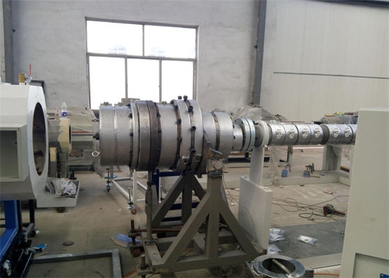 좋은 가격 PE/PPR/PERT 완전히 자동적인 플라스틱 관 밀어남 선 관 압출기 기계 온라인으로