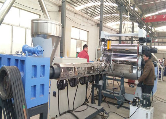 좋은 가격 Thickness 3mm Pvc Board Making Machine 650kg/H Vibration Resistant 온라인으로