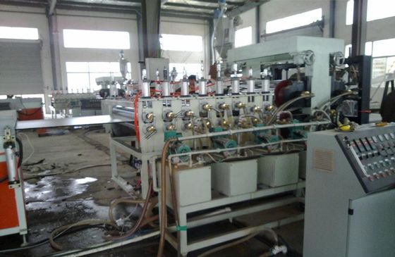 좋은 가격 고능률 PVC FOma 널 Proodcution 선, Decotative를 위한 기계를 만드는 PVC 거품 널 온라인으로