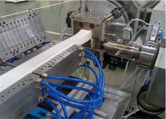 좋은 가격 PLC 통제 두 배 나사 플라스틱 단면도 밀어남 선 380V 50HZ 온라인으로