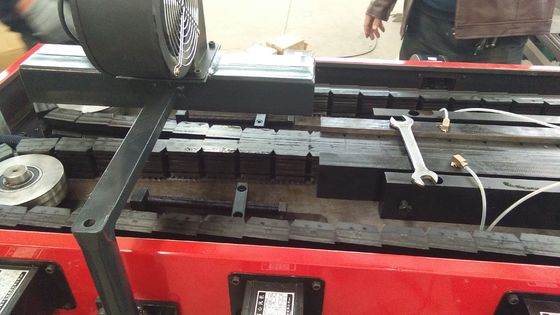 좋은 가격 PE HDPE 물결 모양 플라스틱 관 밀어남 선, 플라스틱 두 배 벽 물결 모양 관 밀어남 과정 온라인으로