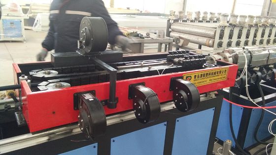두 배 나사 물결 모양 관 밀어남 기계 60kg/H 10m/Min