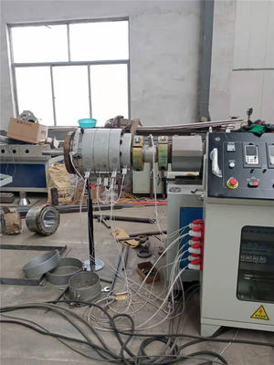 시원한 송수관 압출 라인 30 KW 하수구 경질 염화비닐관 성형기